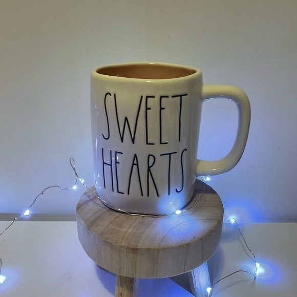 Rae Dunn Valentine's Day Sweet Hearts Mug NEW - Picture 2 of 6